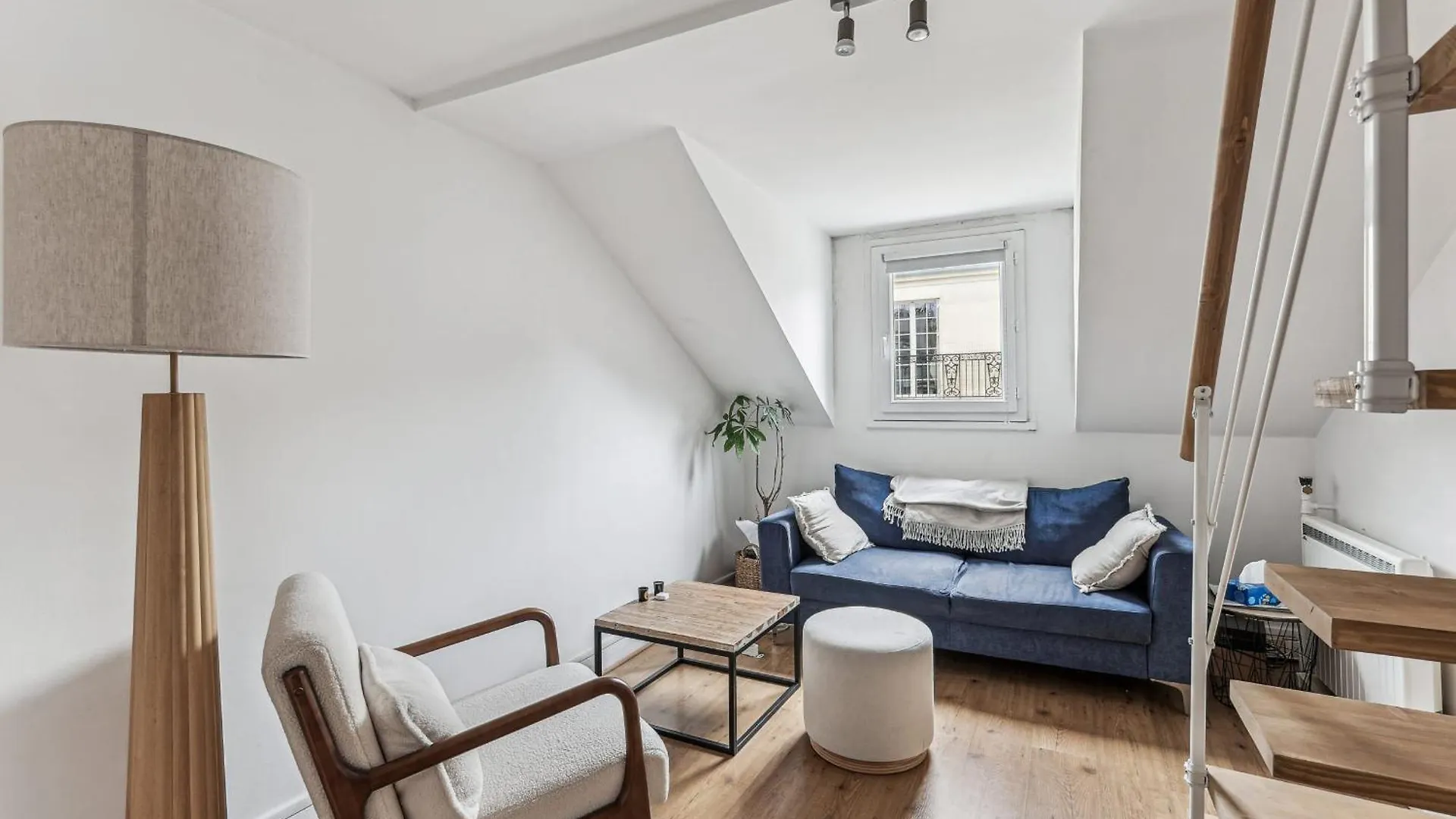 Magnifique Appart Duplex Metro 2pers Apartment *
