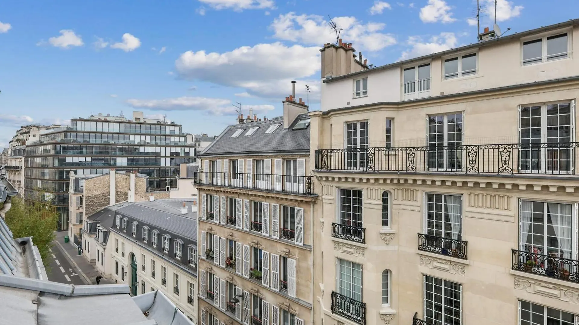 Magnifique Appart Duplex Metro 2pers Apartment *